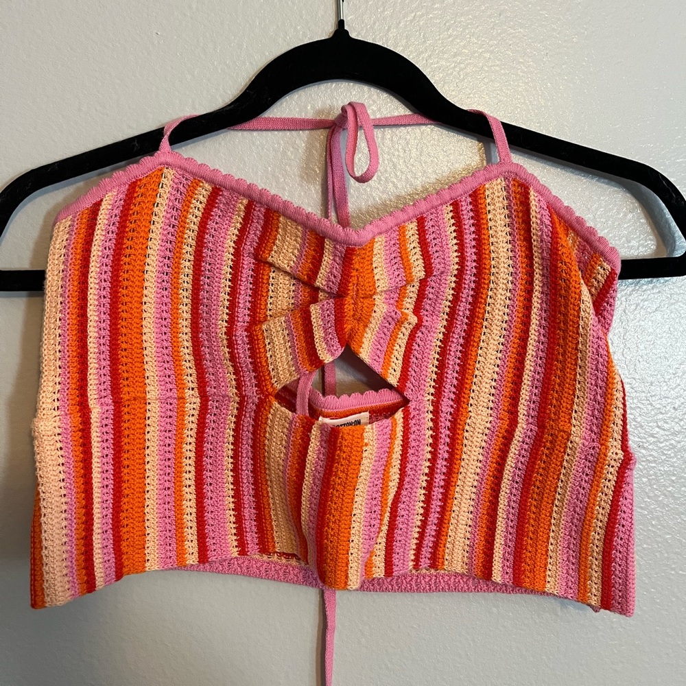 COTTON ON keyhole halter top!